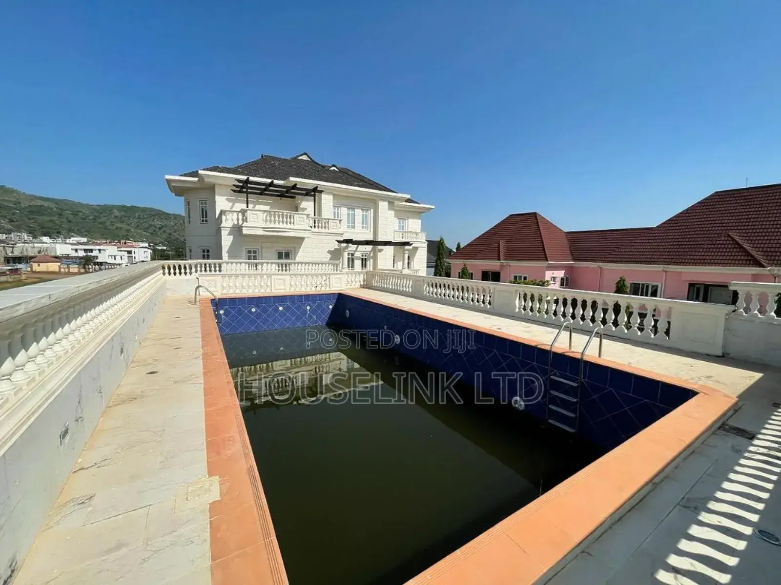 7bdrm Mansion In Katampe Extension For Sale