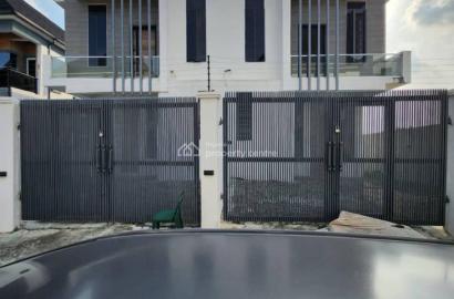 4 bedroom semi-detached duplex for rent
