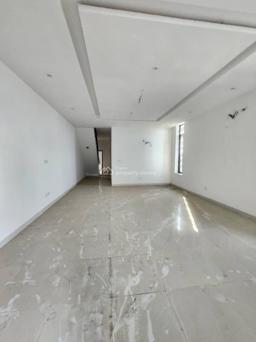 4 bedroom semi-detached duplex for rent