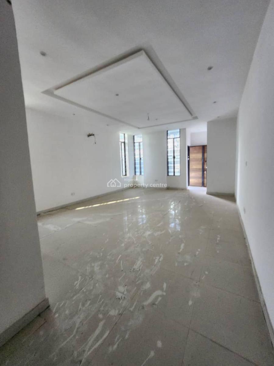 4 bedroom semi-detached duplex for rent