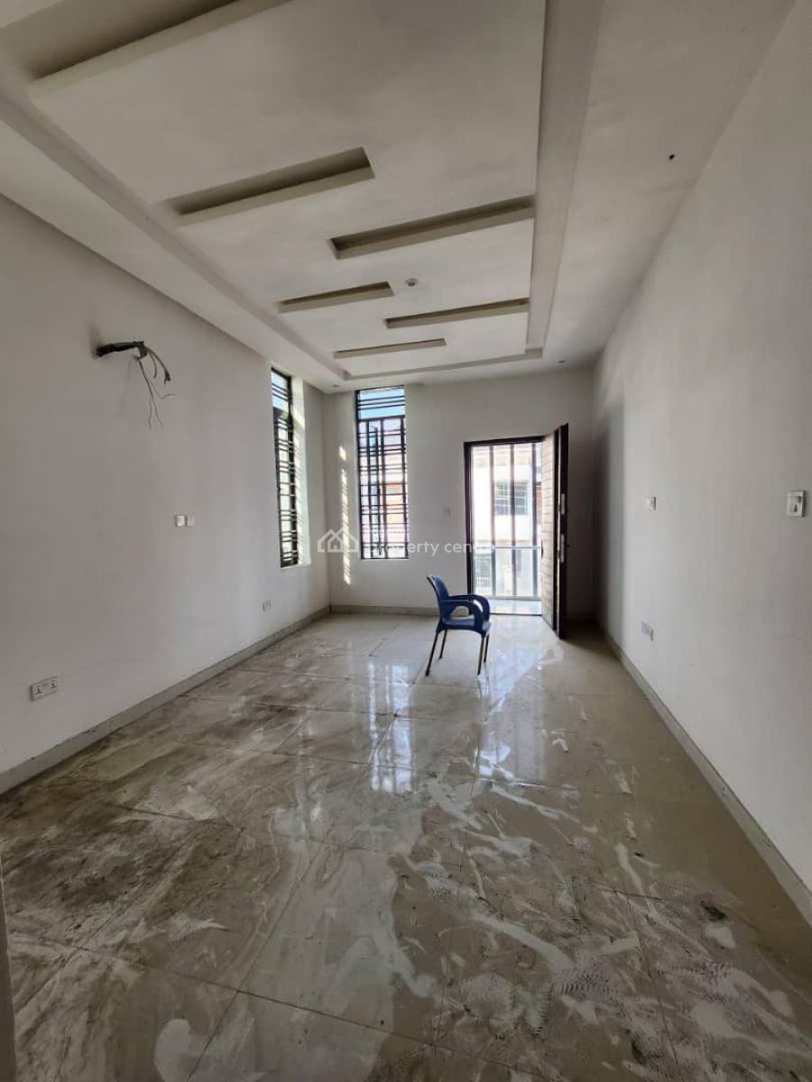 4 bedroom semi-detached duplex for rent