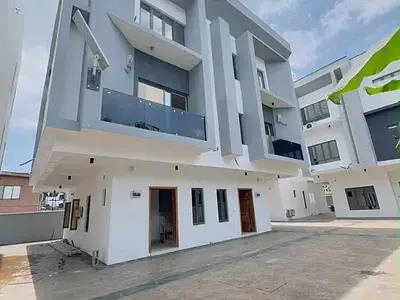 Semi-detached duplex for sale  Nicely Built 4 Bedroom Semi Detached Duplex with BQ Surulere, Lagos