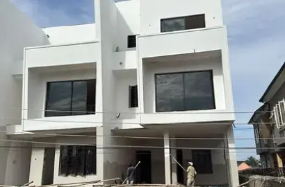 Premium Flat / apartment for sale  Well Built 2 Bedroom Apartment in a Serene Estate Gbagada, Lagos