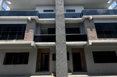 5 bedroom semi-detached duplex for sale