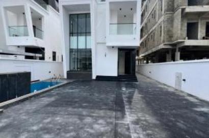 5 bedroom detached duplex for sale