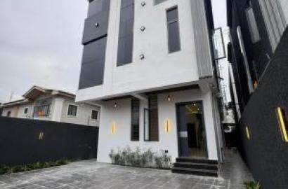 5 bedroom detached duplex for sale