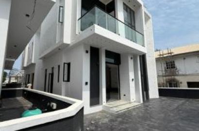 5 bedroom detached duplex for sale
