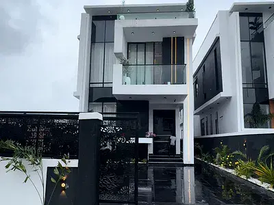 Premium Detached duplex for sale  Luxury 5 Bedroom Fully Detached Duplex + BQ, Pool, Gym Ologolo, Lekki, Lagos