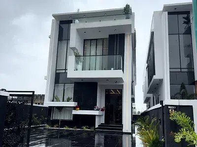 Premium Detached duplex for sale  Luxury 5 Bedroom Fully Detached Duplex + BQ, Pool, Gym Ologolo, Lekki, Lagos