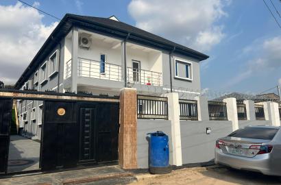 FOR SALE: A nice 3 bedroom duplex with 2 Units of 2 bedrooms all ensuited  LOCATION: Near Mayfair school Elewura challenge ibadan