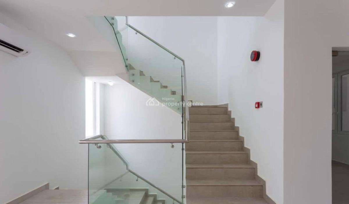 4 bedroom terraced duplex for rent
