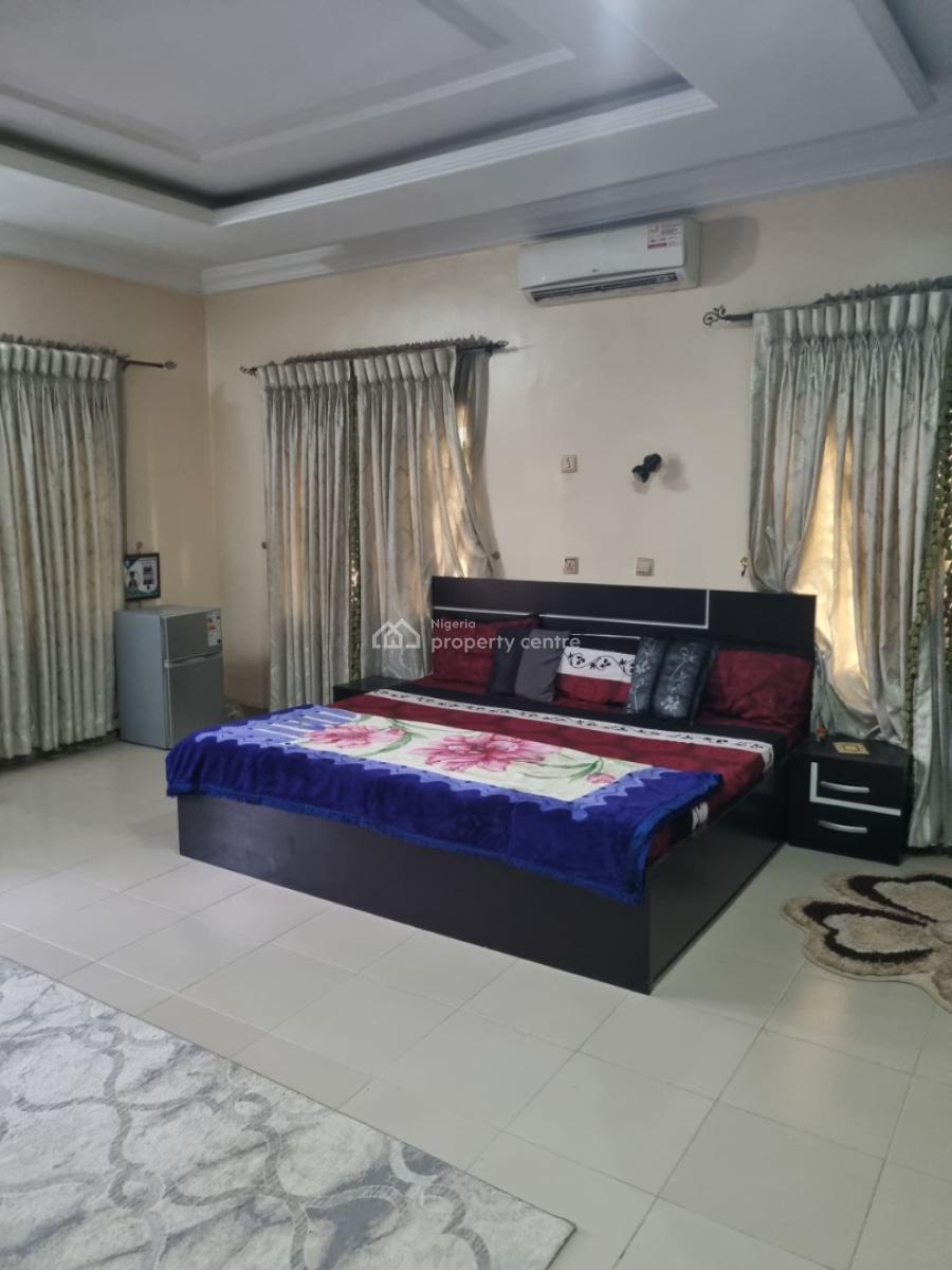 4 bedroom detached duplex for sale