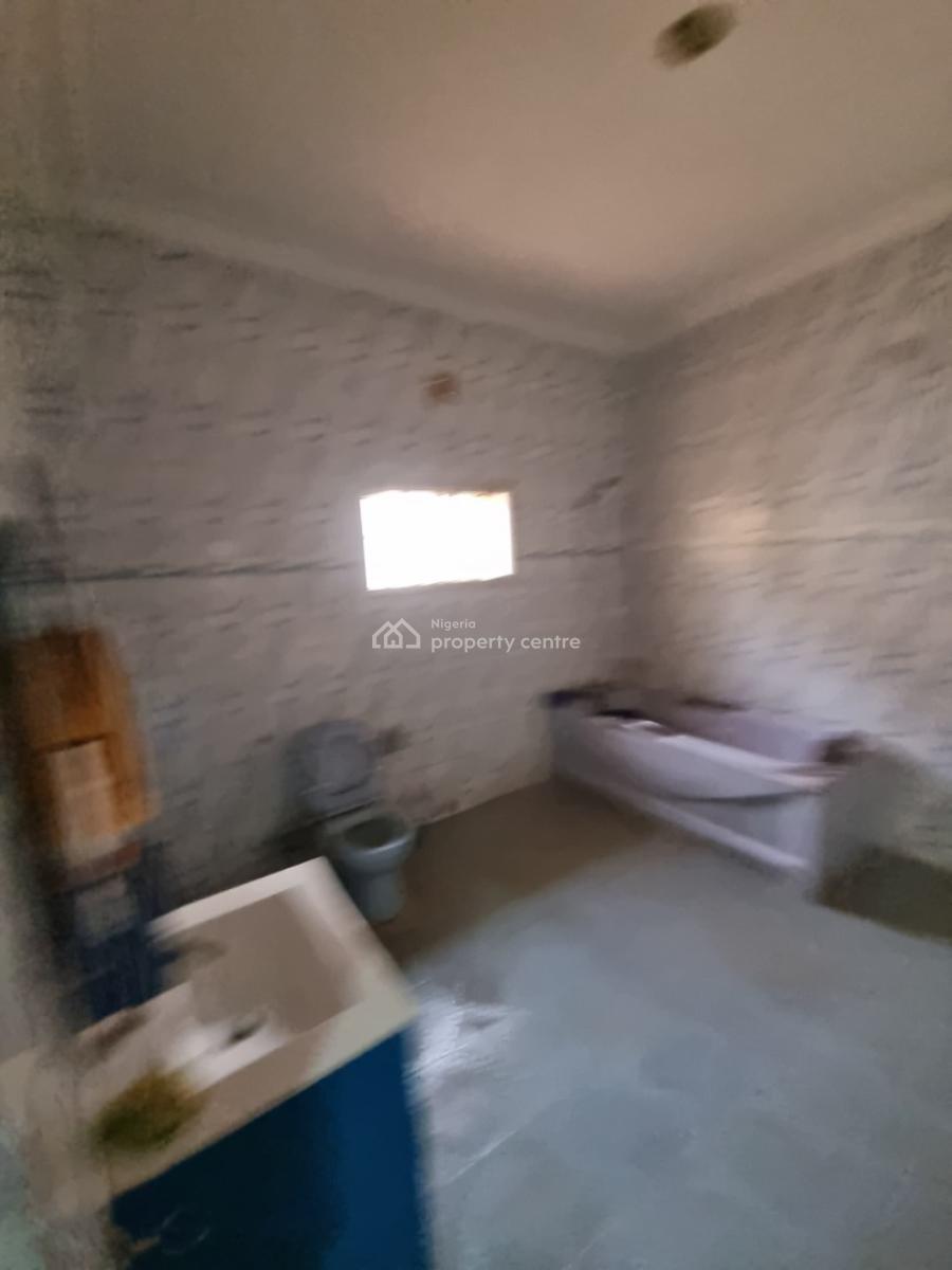 4 bedroom detached duplex for sale