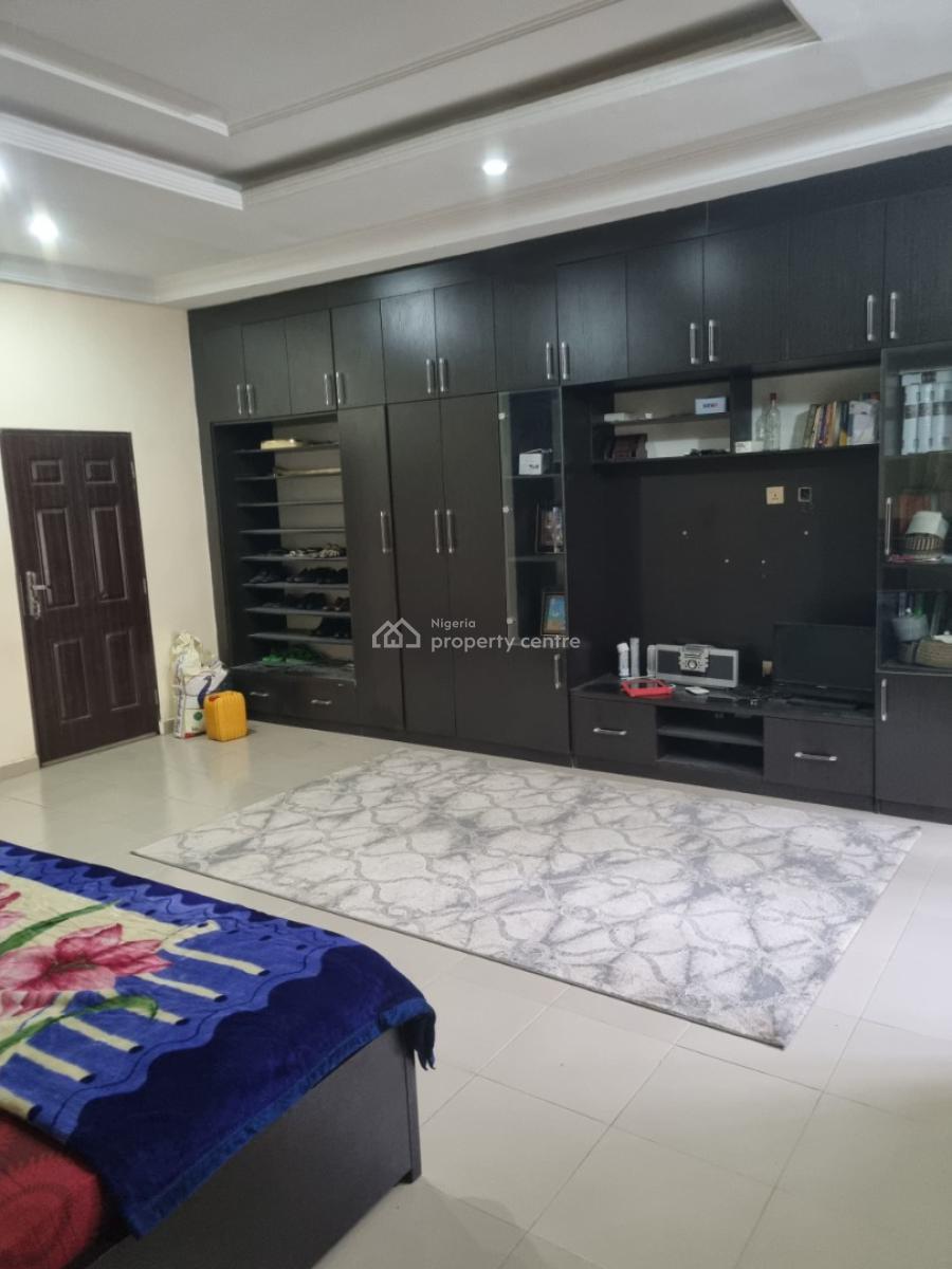 4 bedroom detached duplex for sale