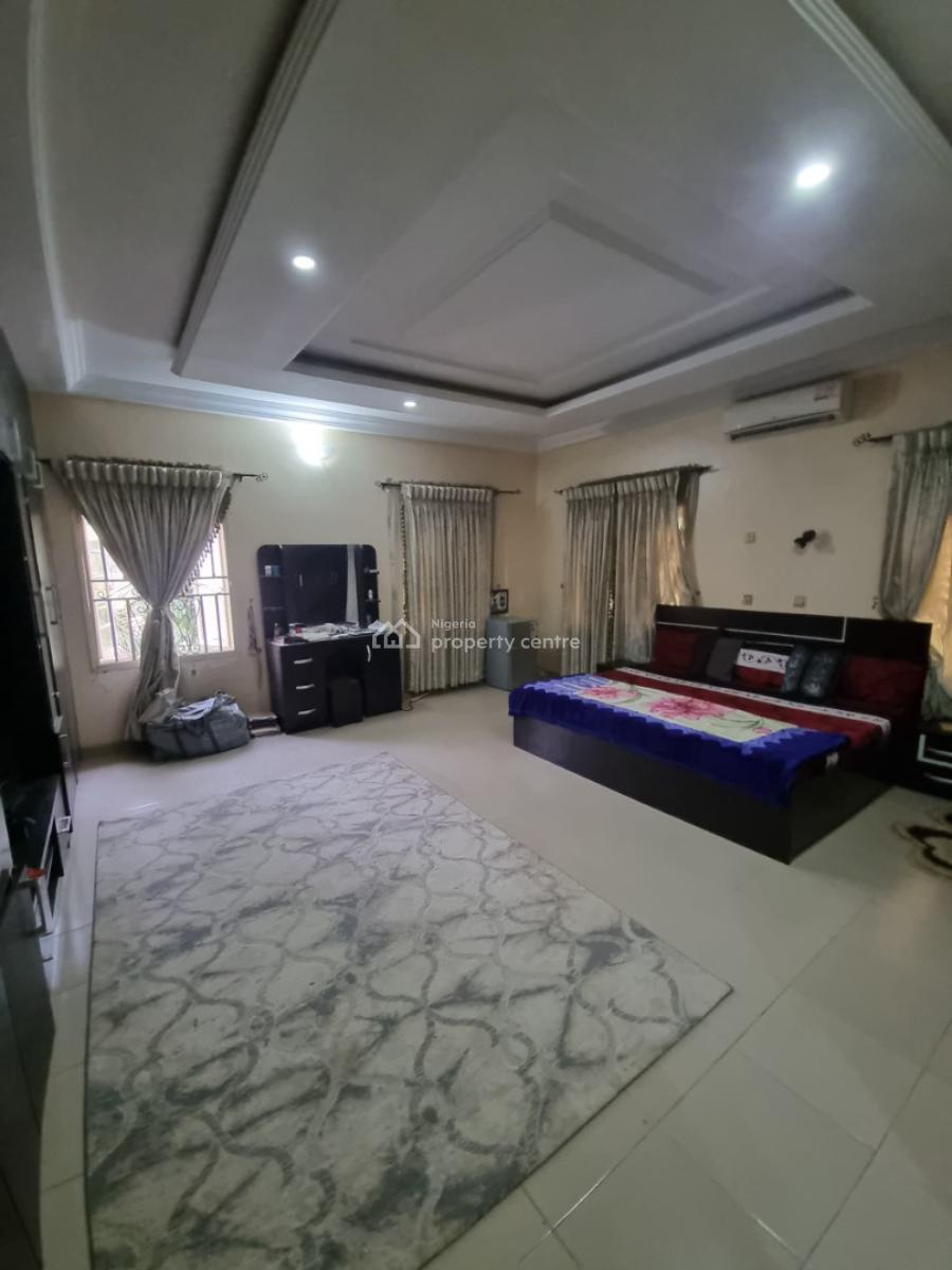 4 bedroom detached duplex for sale