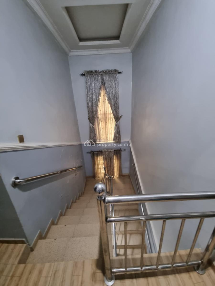 4 bedroom detached duplex for sale