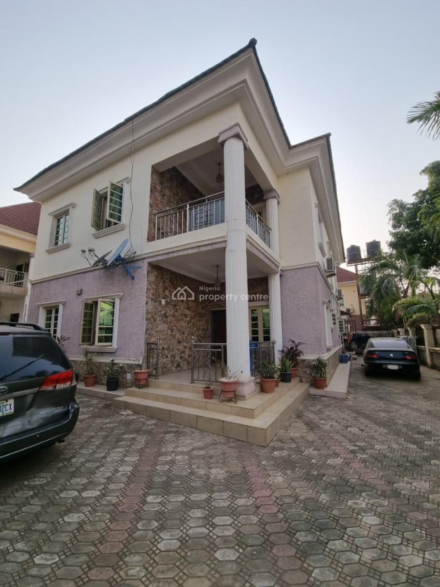 4 bedroom detached duplex for sale