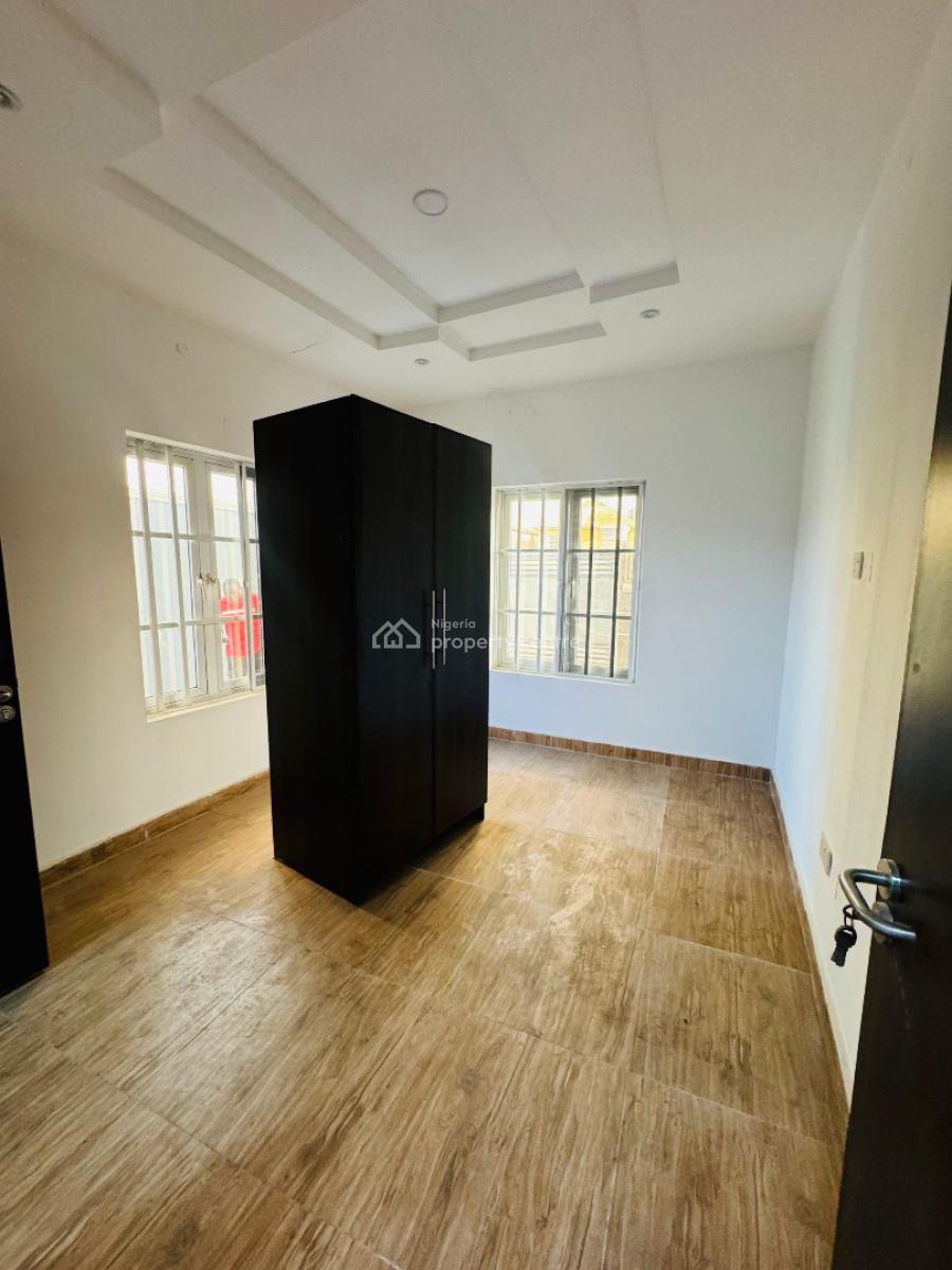 4 bedroom semi-detached duplex for sale