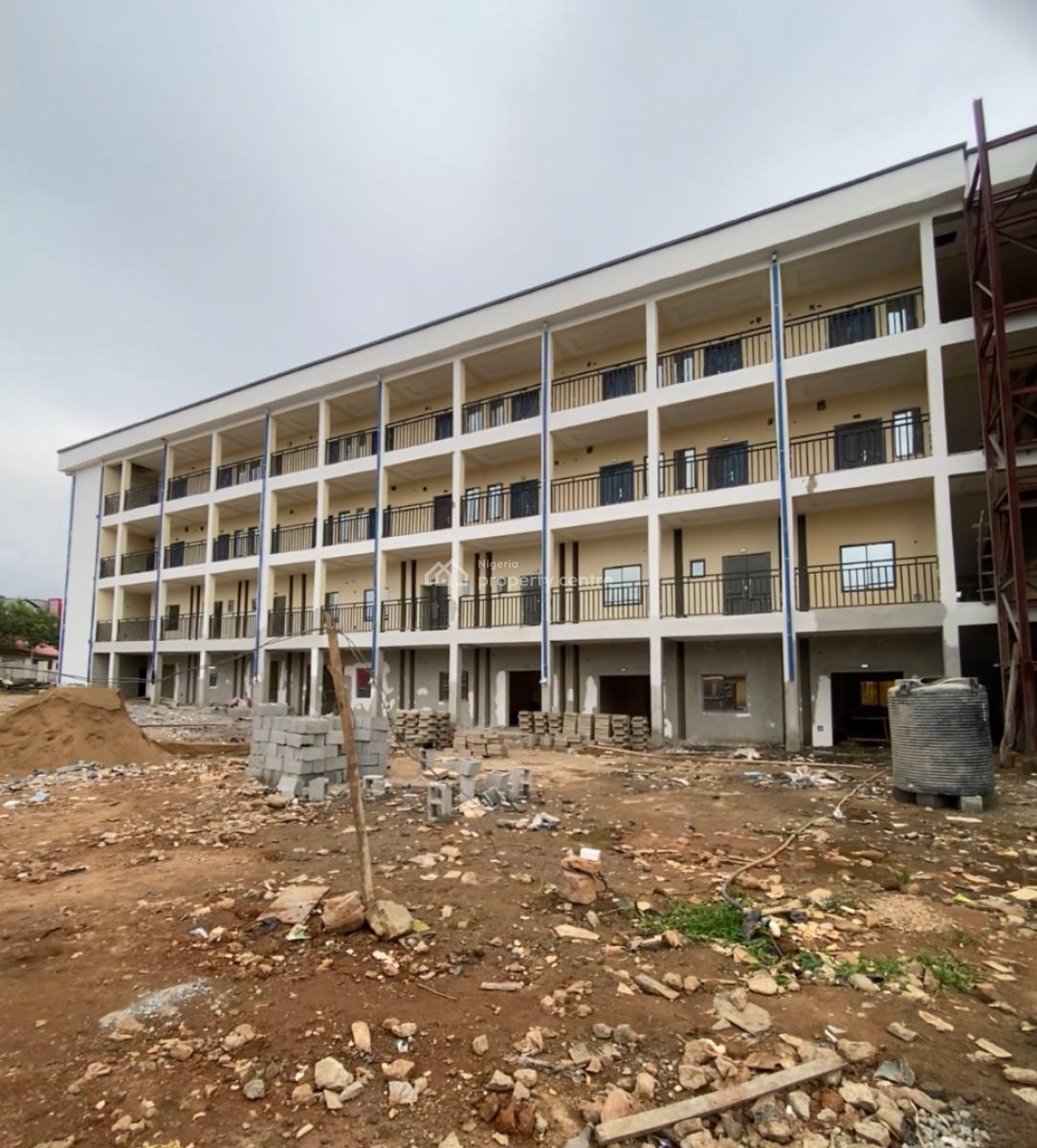 Plaza / complex / mall for sale