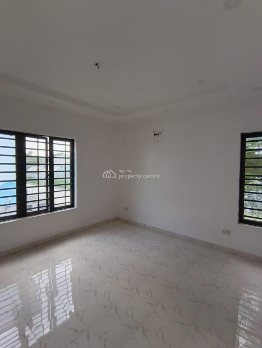 4 bedroom detached duplex for rent