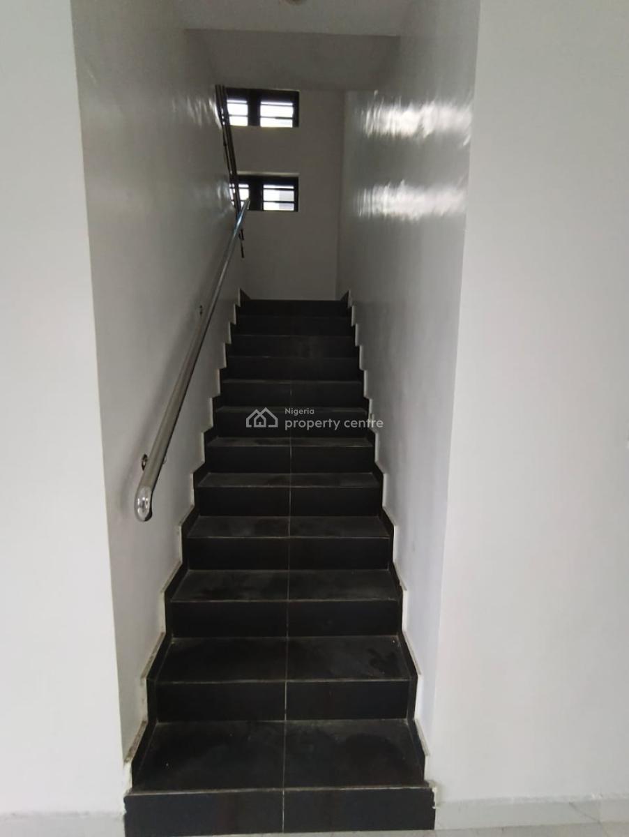 4 bedroom detached duplex for rent