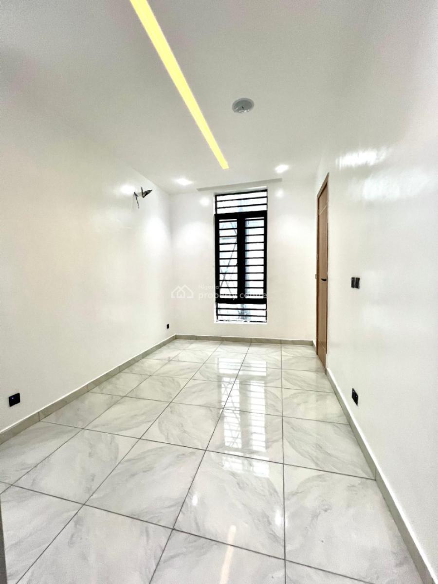 4 bedroom detached duplex for sale