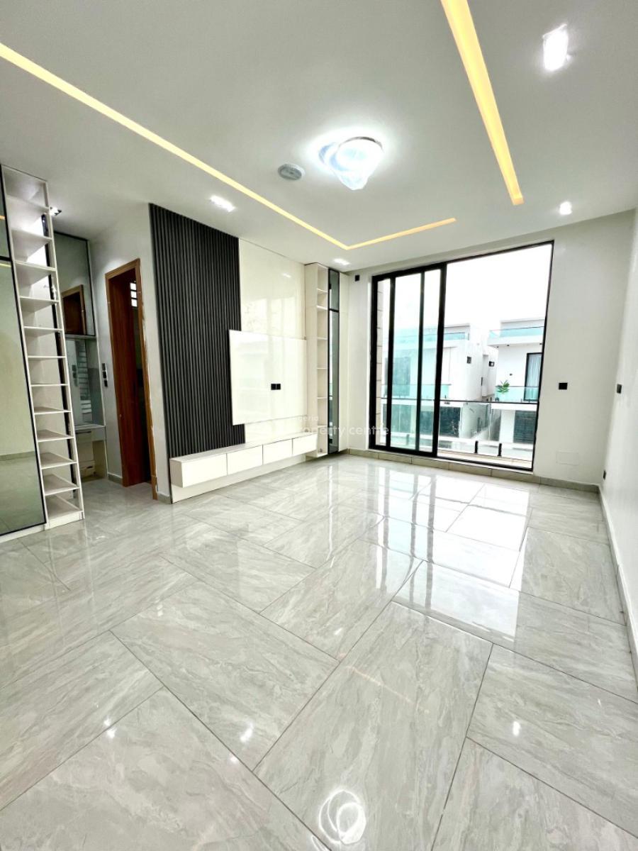 4 bedroom detached duplex for sale