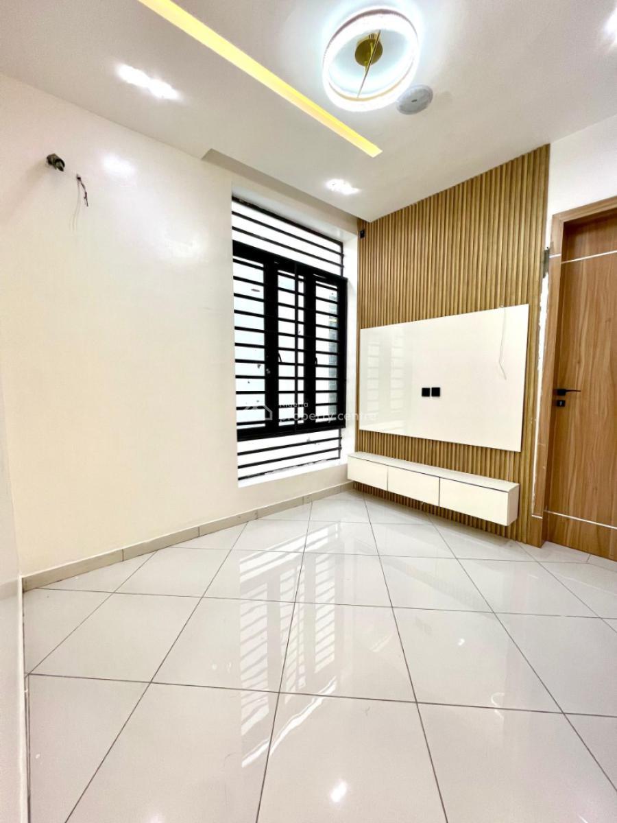 4 bedroom detached duplex for sale