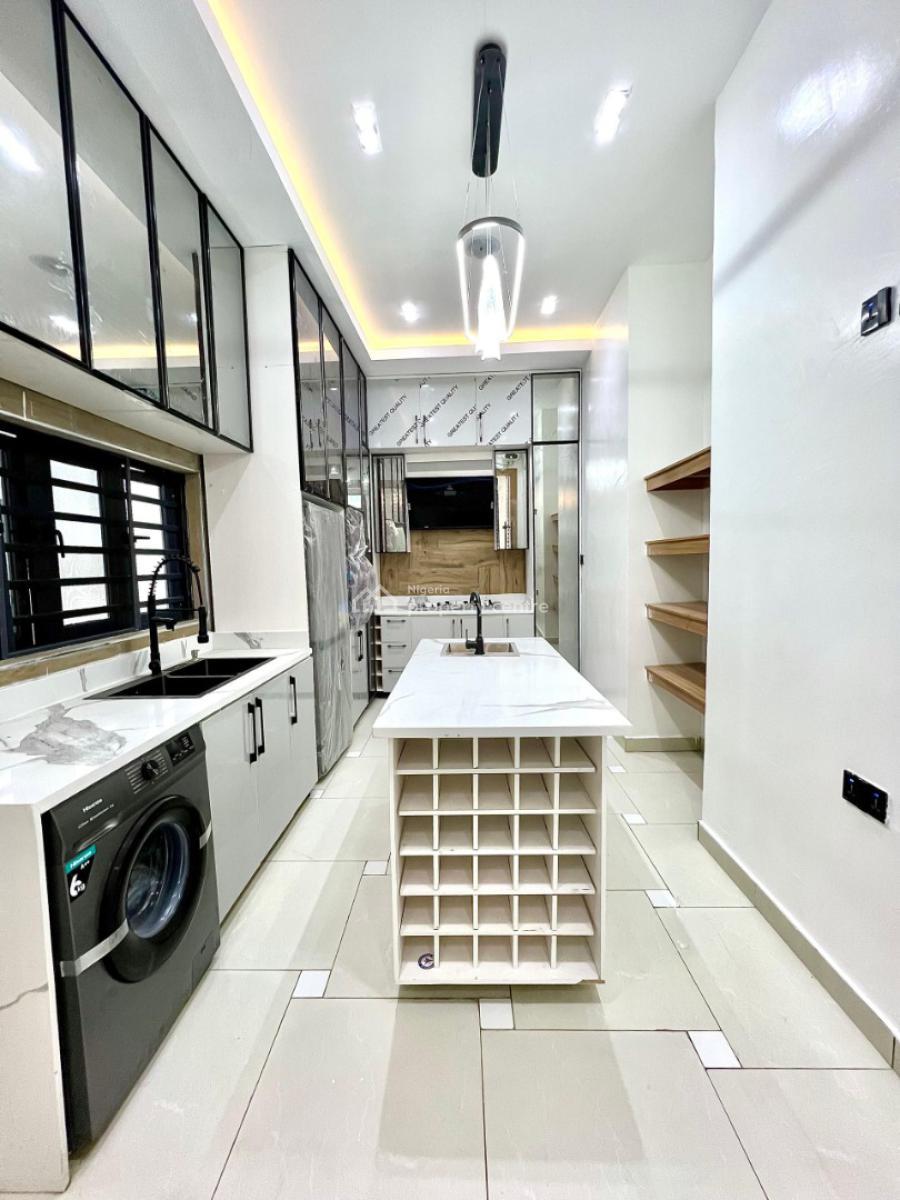 4 bedroom detached duplex for sale