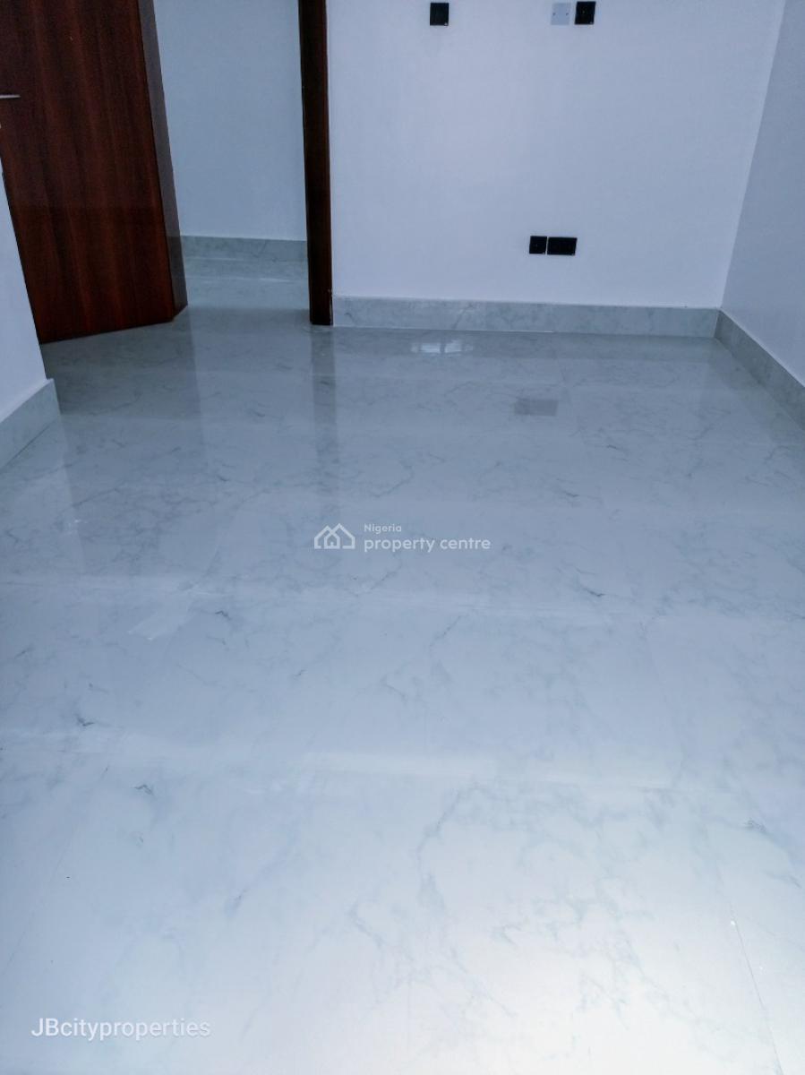 1 bedroom mini flat (room and parlour) for rent