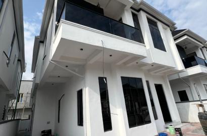 For sale  Mandate  5 bedroom with bq in a call to access estate   Price: 190m  Title: Govt consent & cof o  Location: Sangotedo