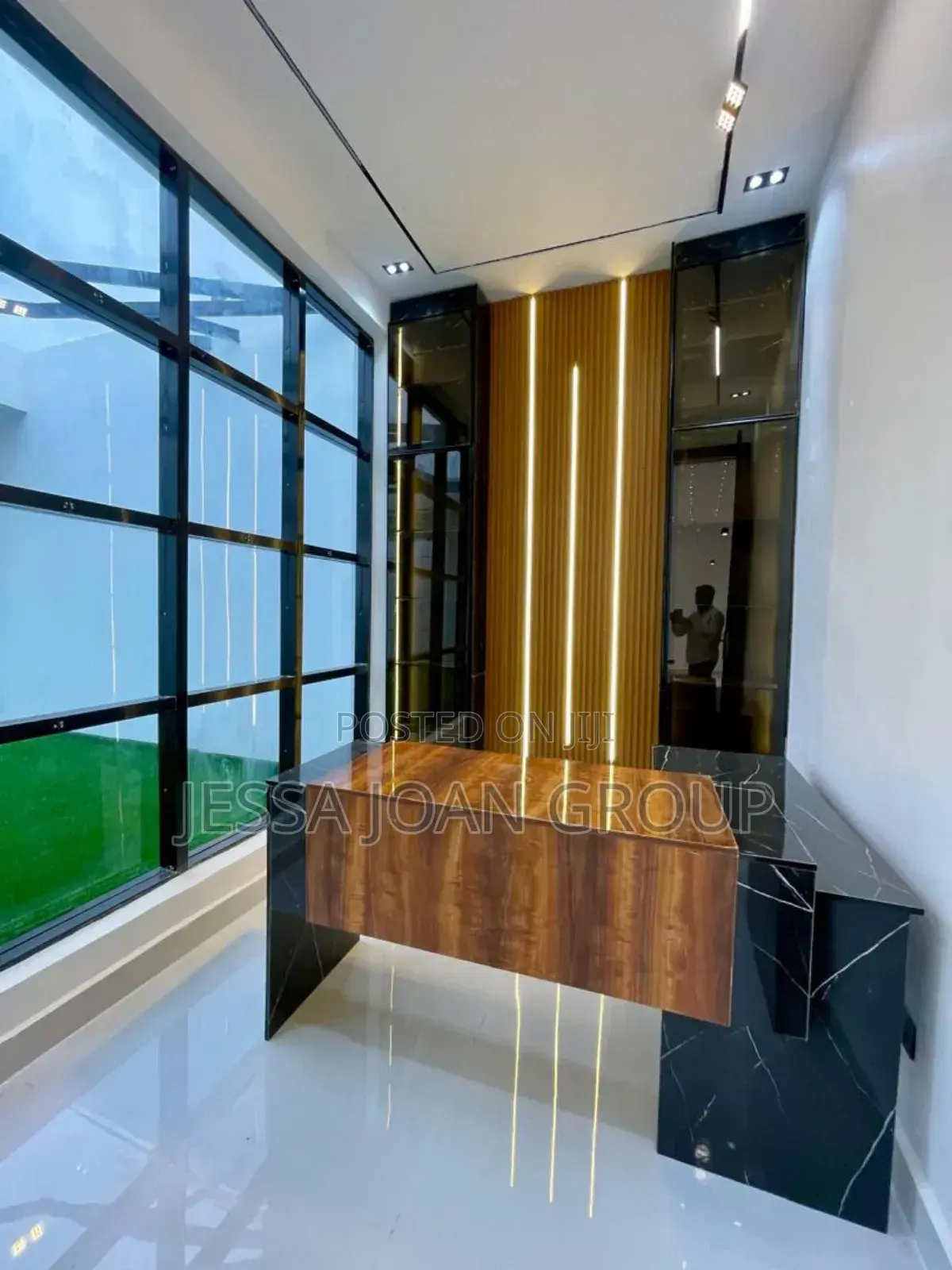 Furnished 5bdrm Mansion in Chevron for sale