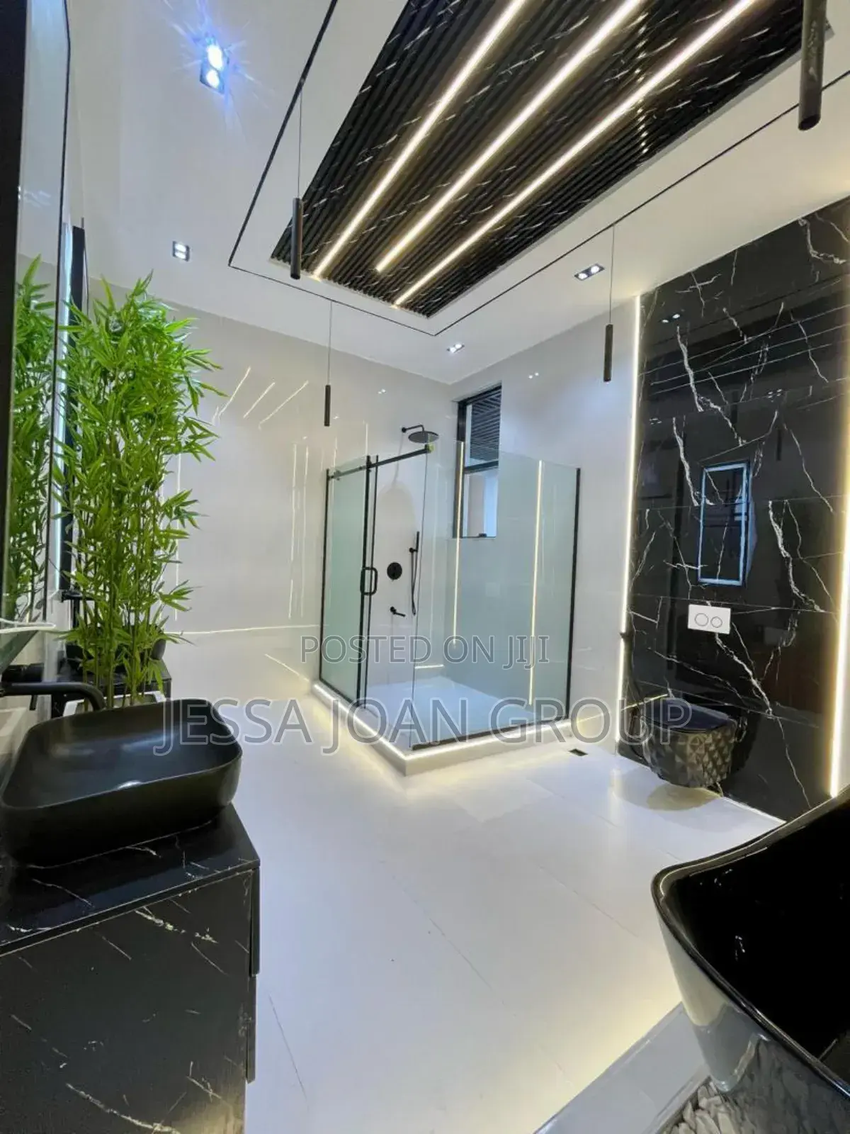 Furnished 5bdrm Mansion in Chevron for sale