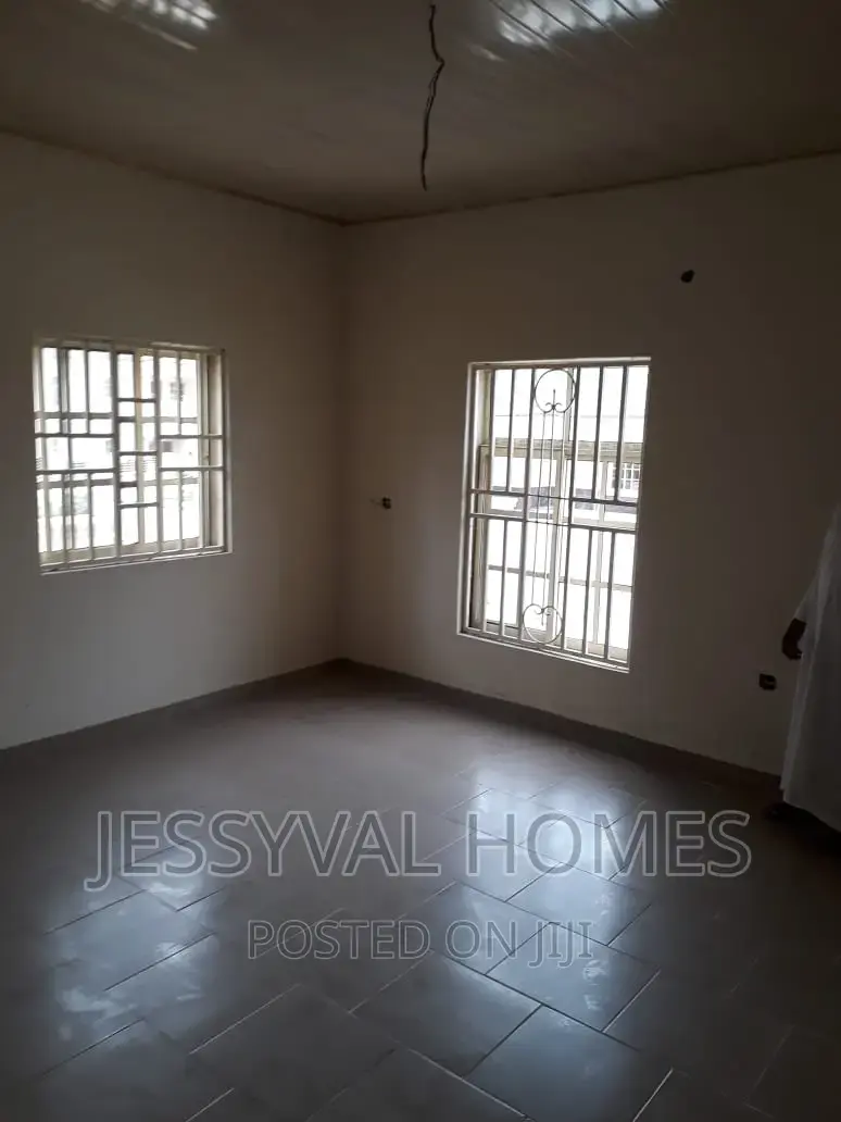 3bdrm Duplex in Karshi for sale