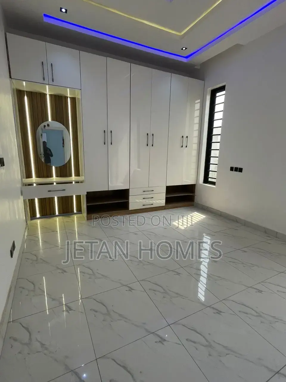 5bdrm Duplex in Lekki for sale