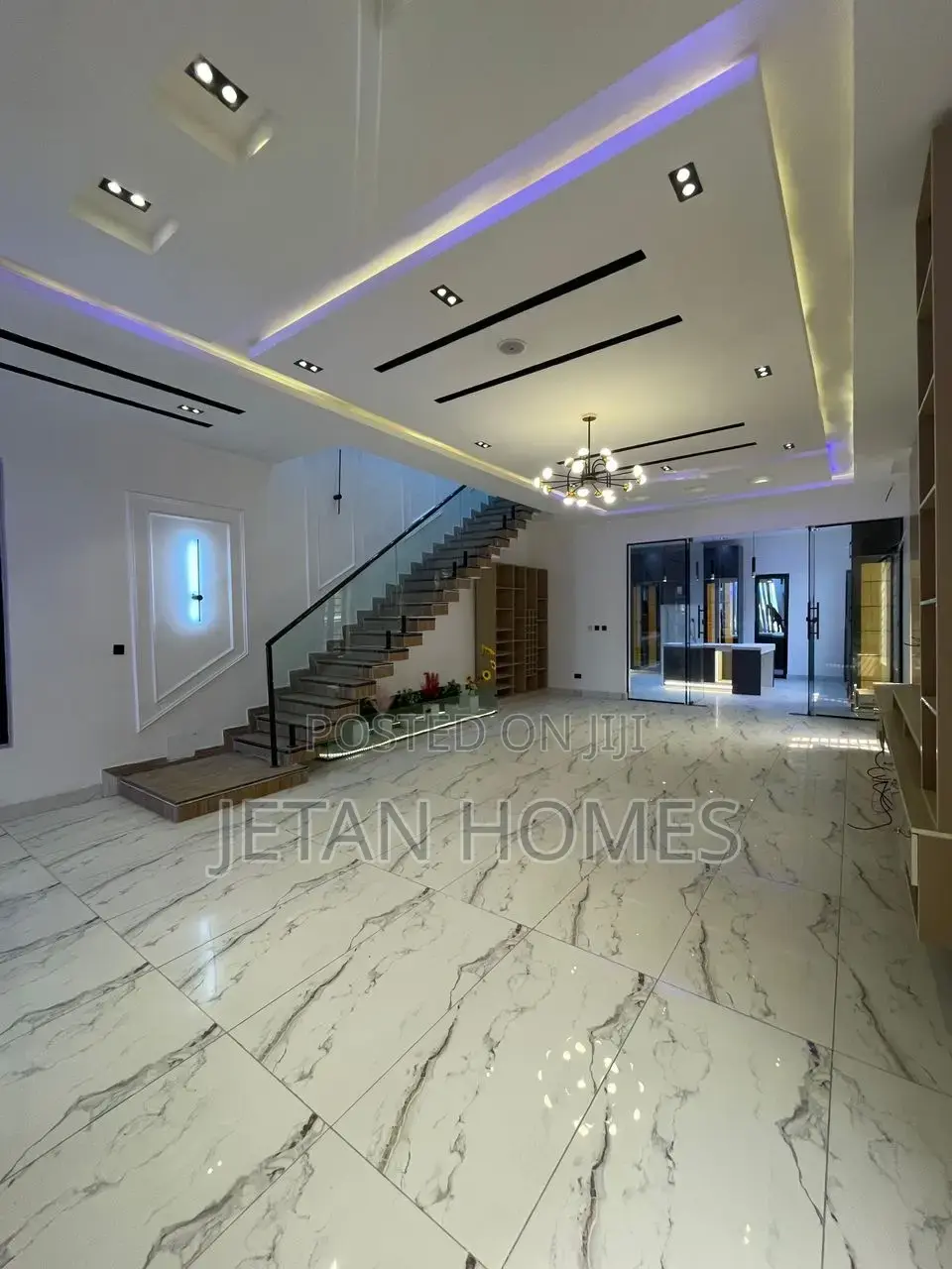 5bdrm Duplex in Lekki for sale