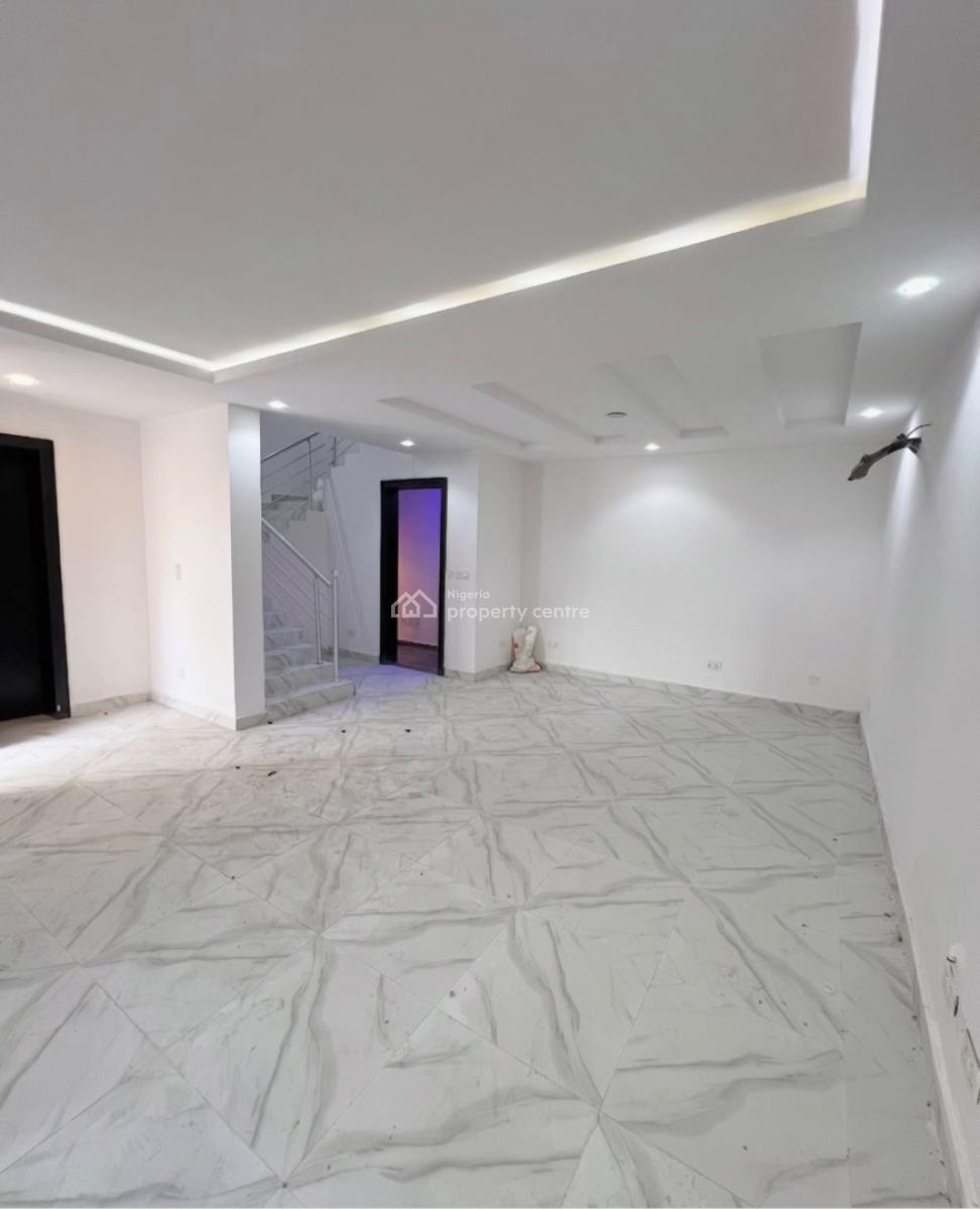 4 bedroom terraced duplex for rent