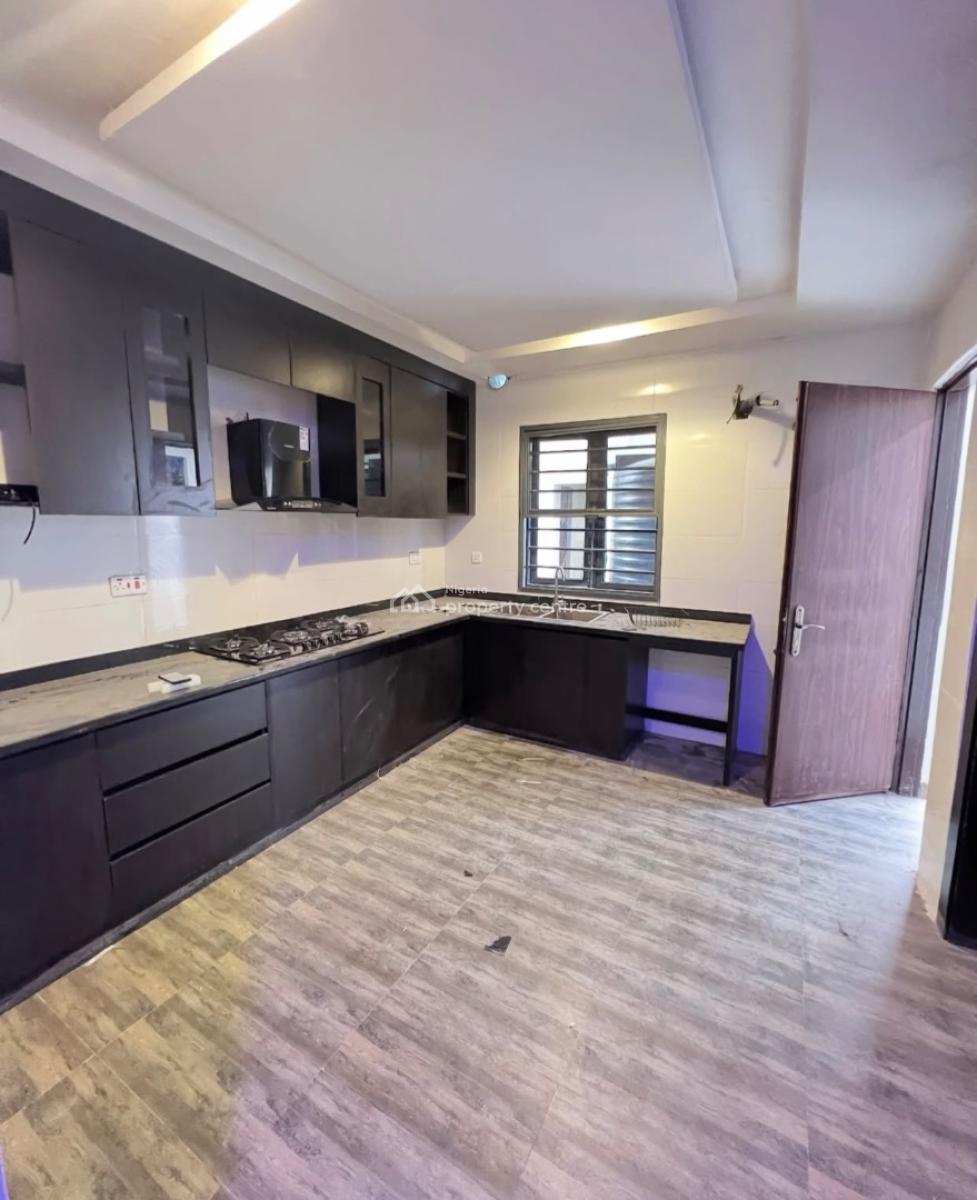 4 bedroom terraced duplex for rent