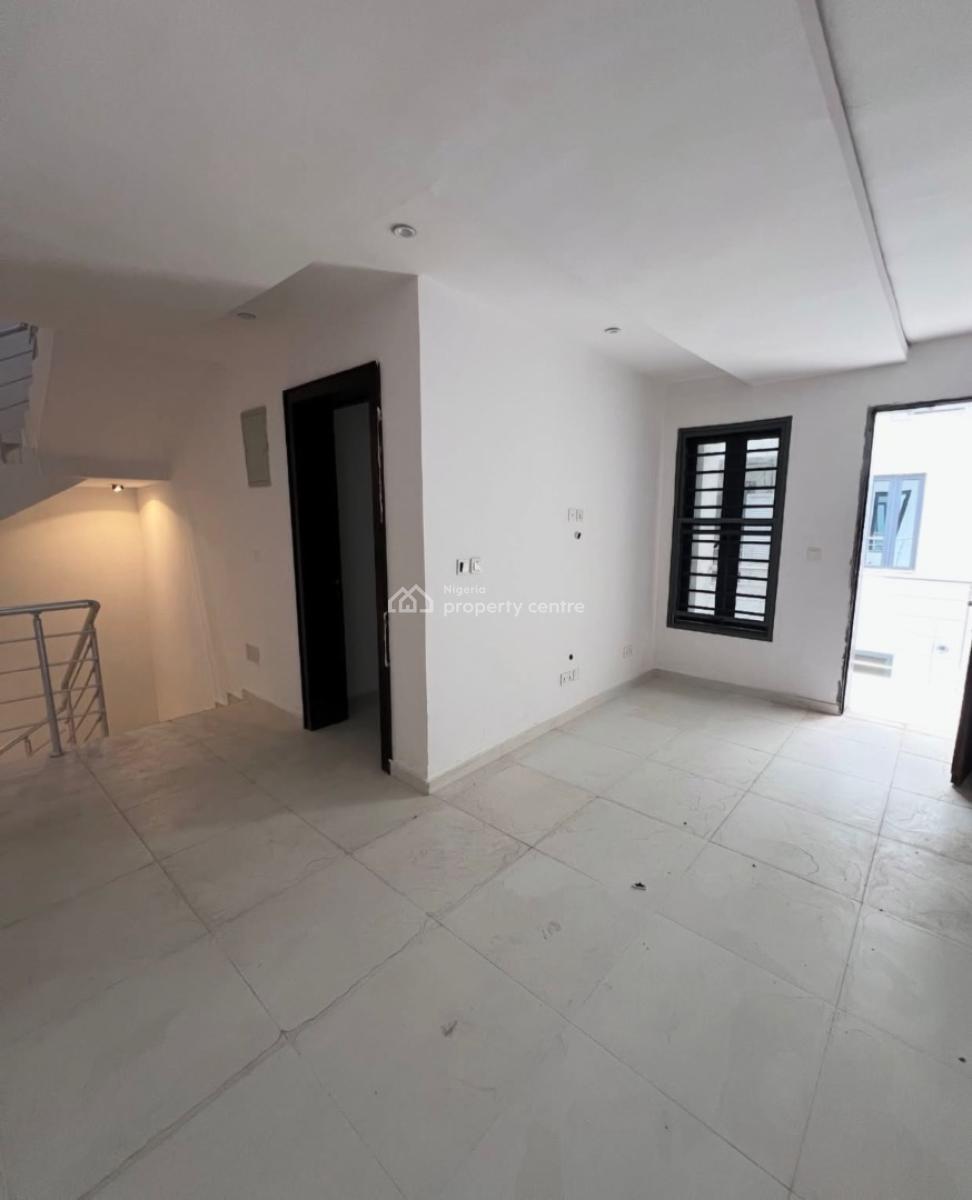 4 bedroom terraced duplex for rent