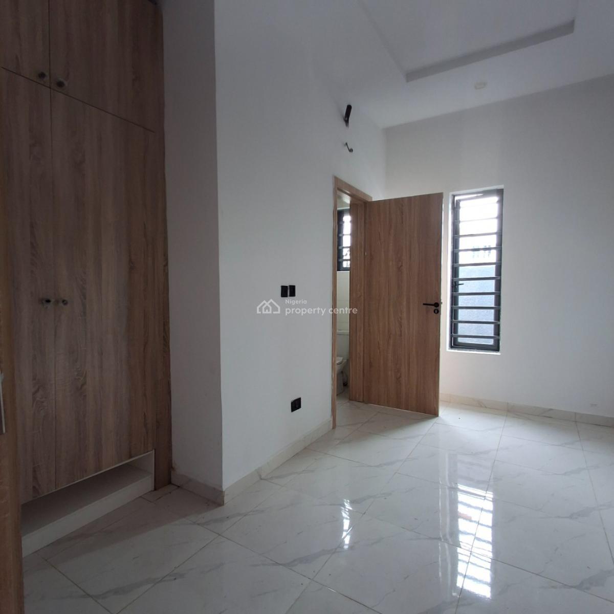4 bedroom terraced duplex for sale