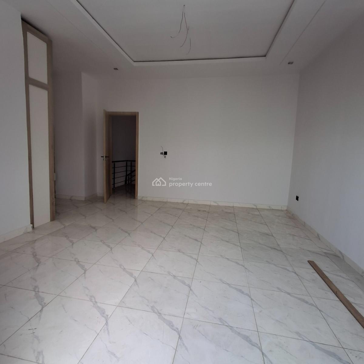 4 bedroom terraced duplex for sale