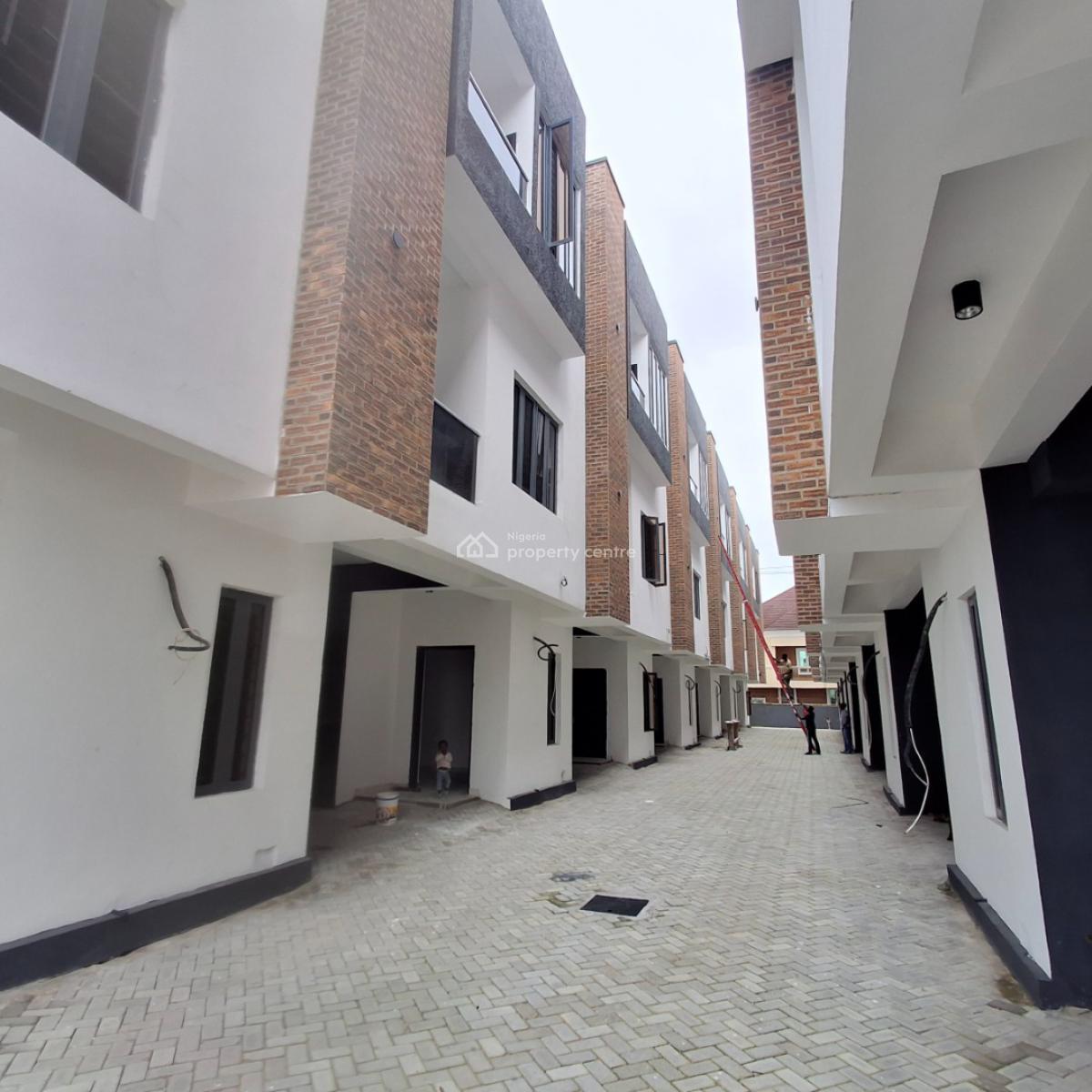 4 bedroom terraced duplex for sale