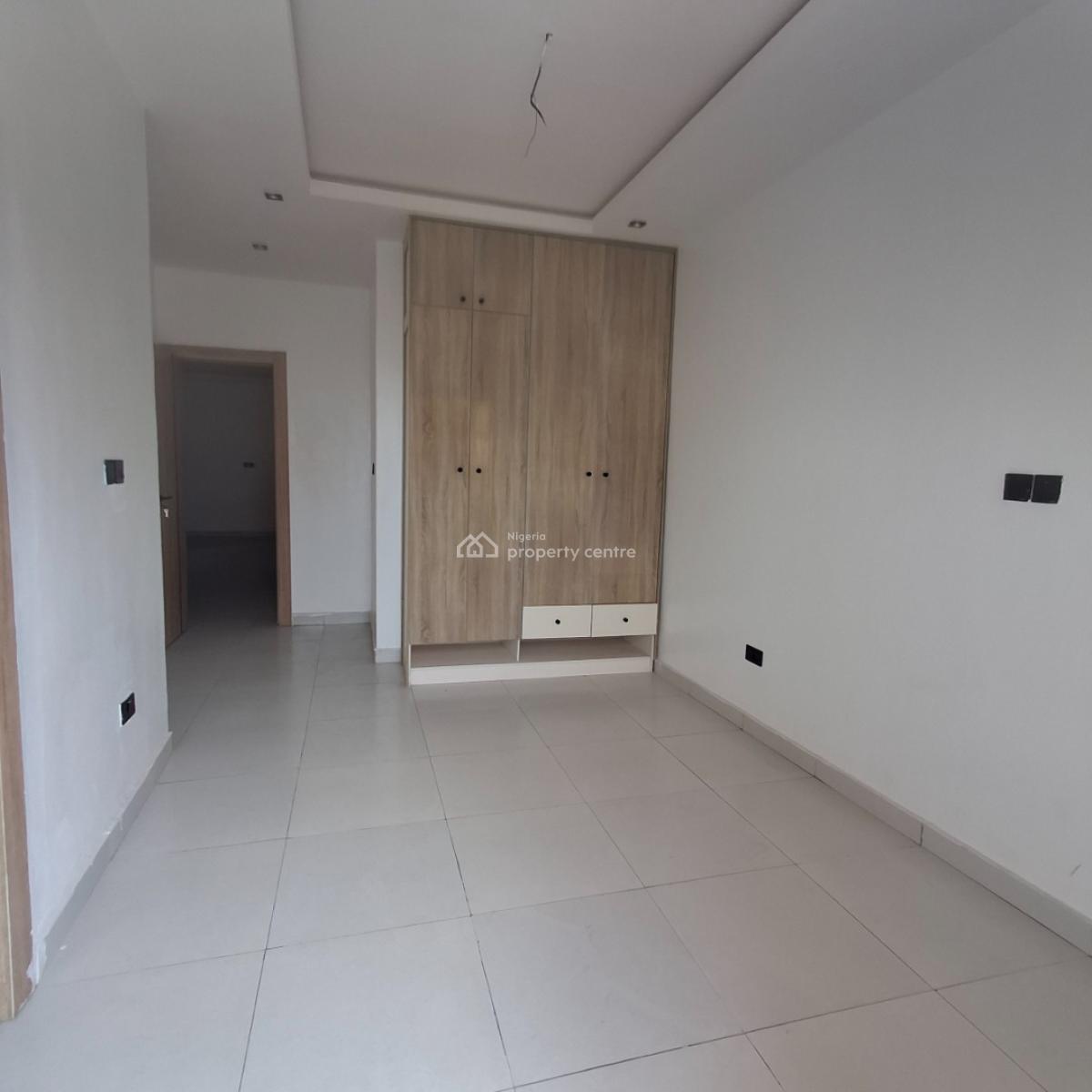 2 bedroom flat / apartment for sale