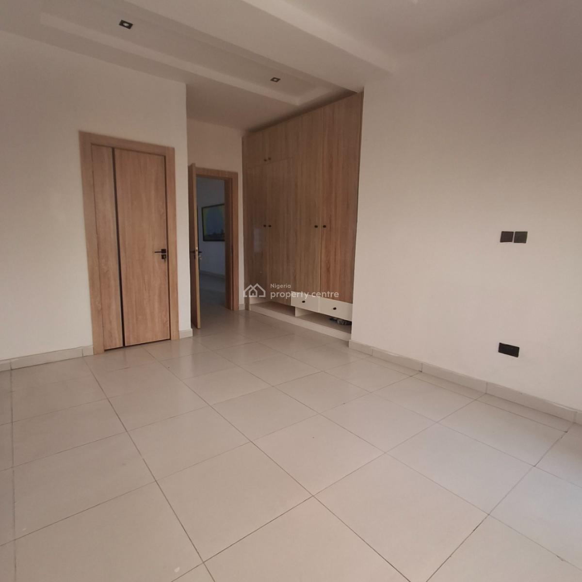2 bedroom flat / apartment for sale