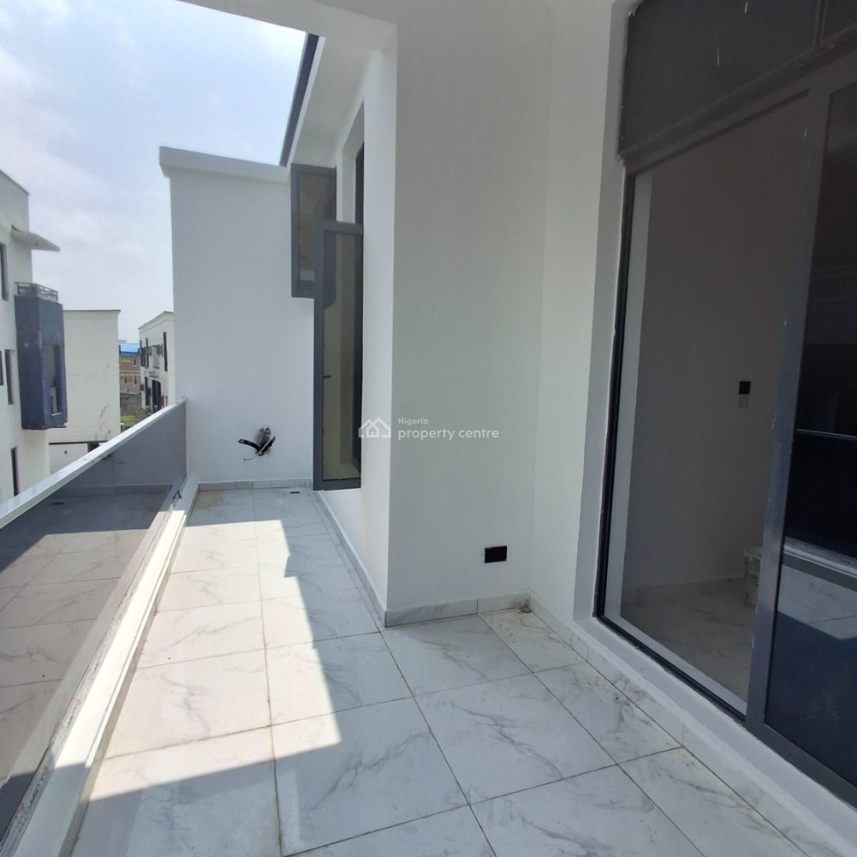4 bedroom terraced duplex for sale