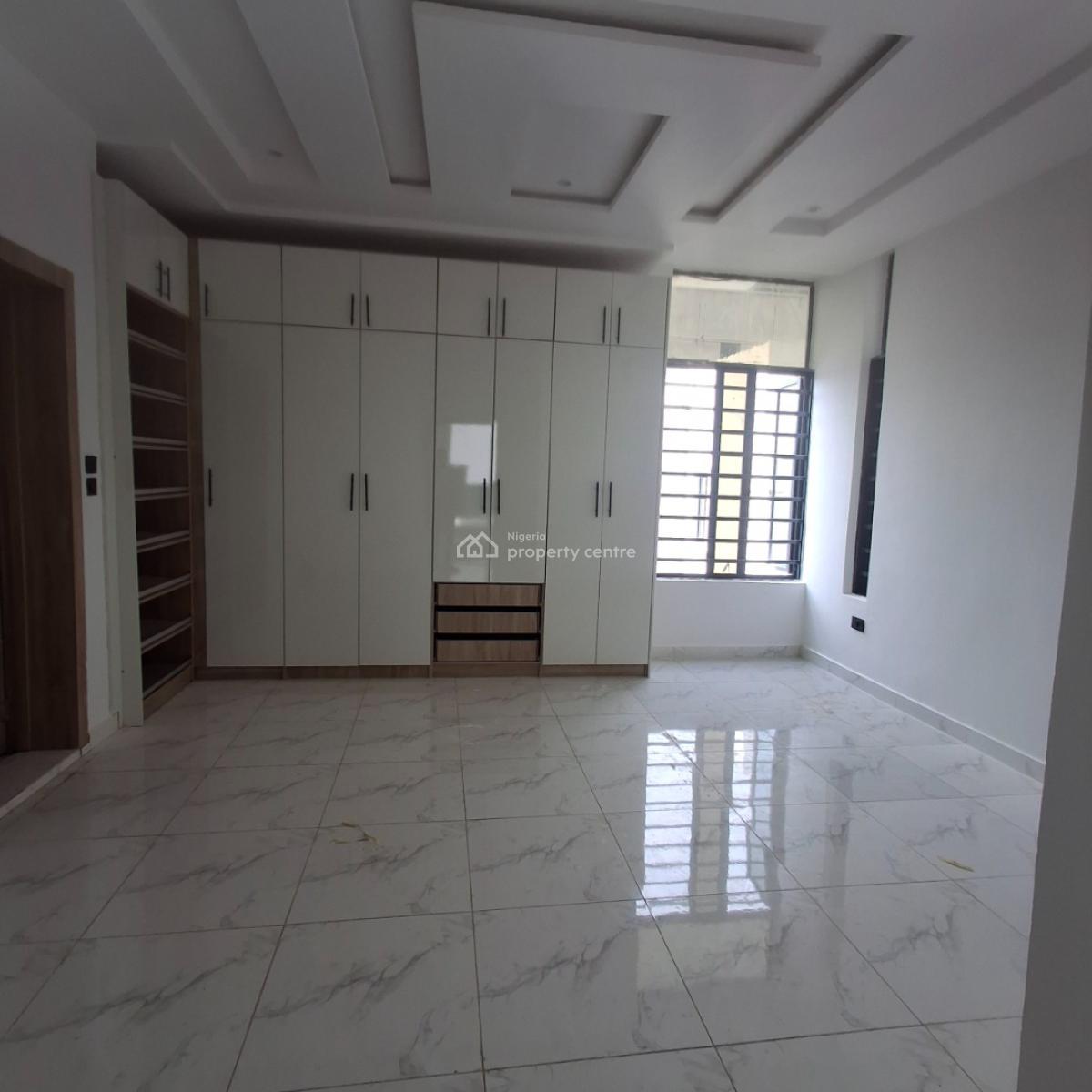4 bedroom terraced duplex for sale
