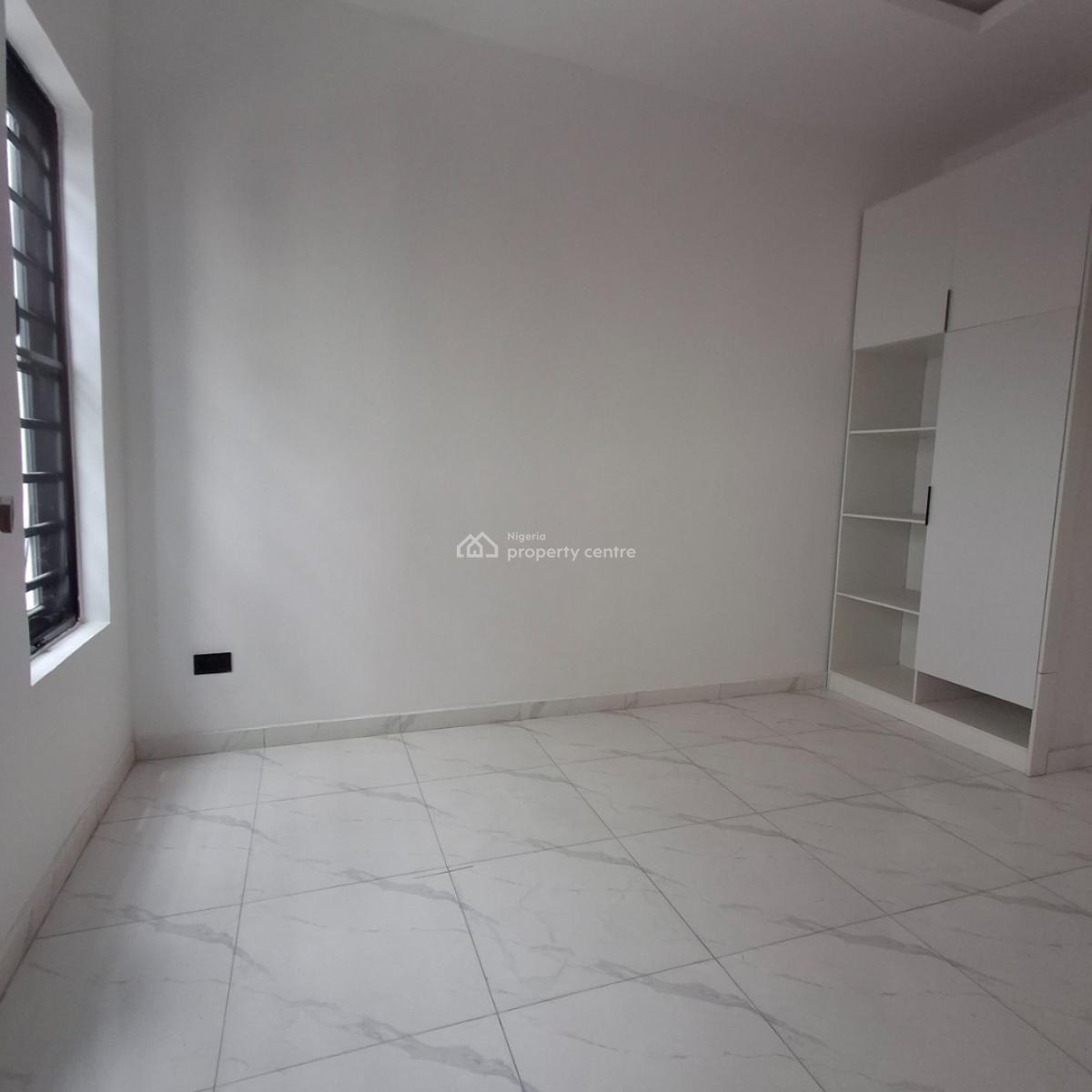 4 bedroom semi-detached duplex for sale