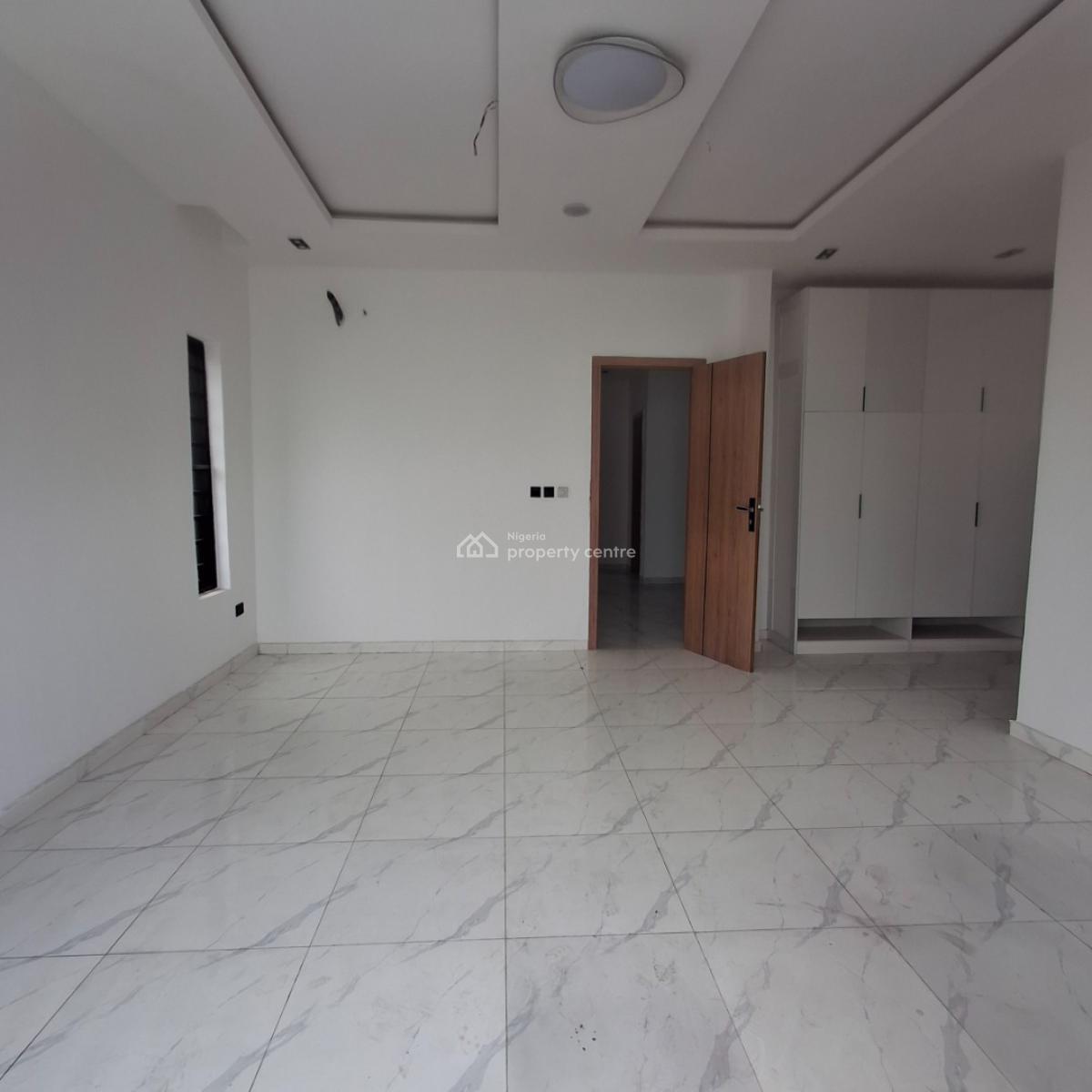 4 bedroom semi-detached duplex for sale