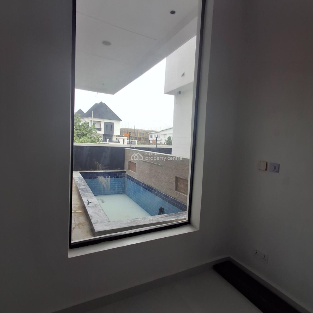5 bedroom detached duplex for sale
