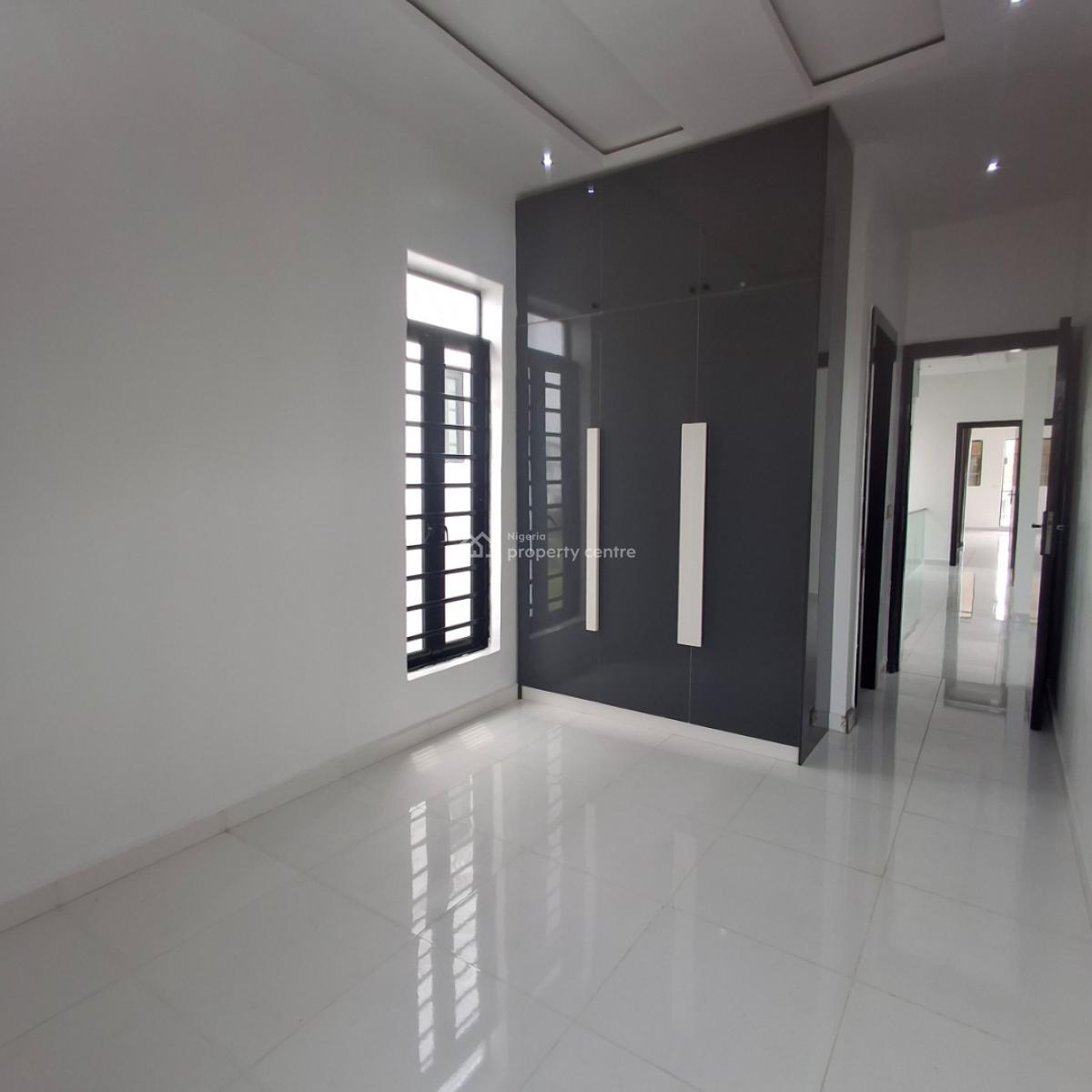 5 bedroom detached duplex for sale